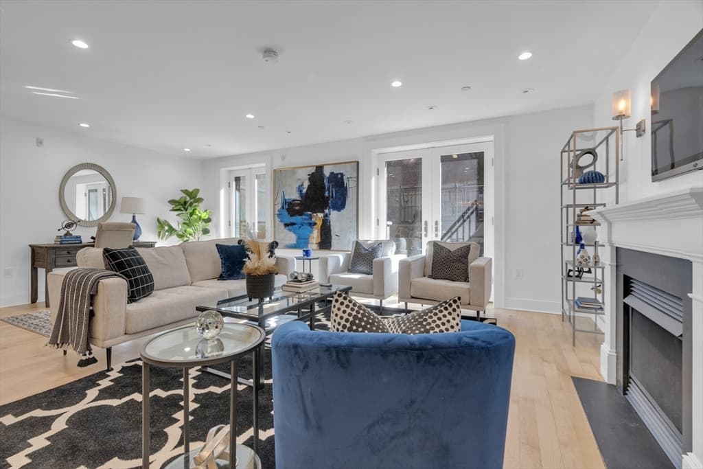 588 Tremont St #1 photo 4