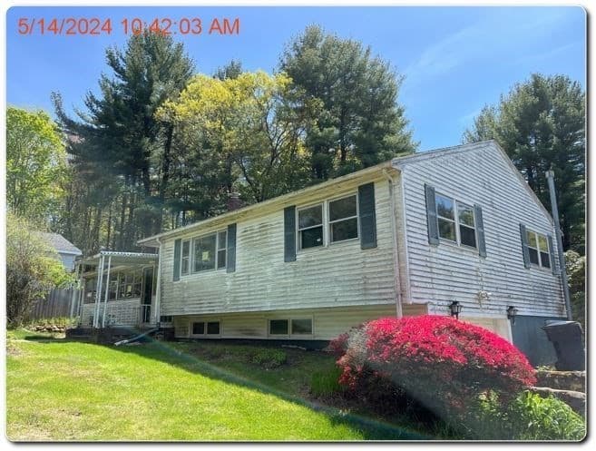 2 Stevens Ave photo 2