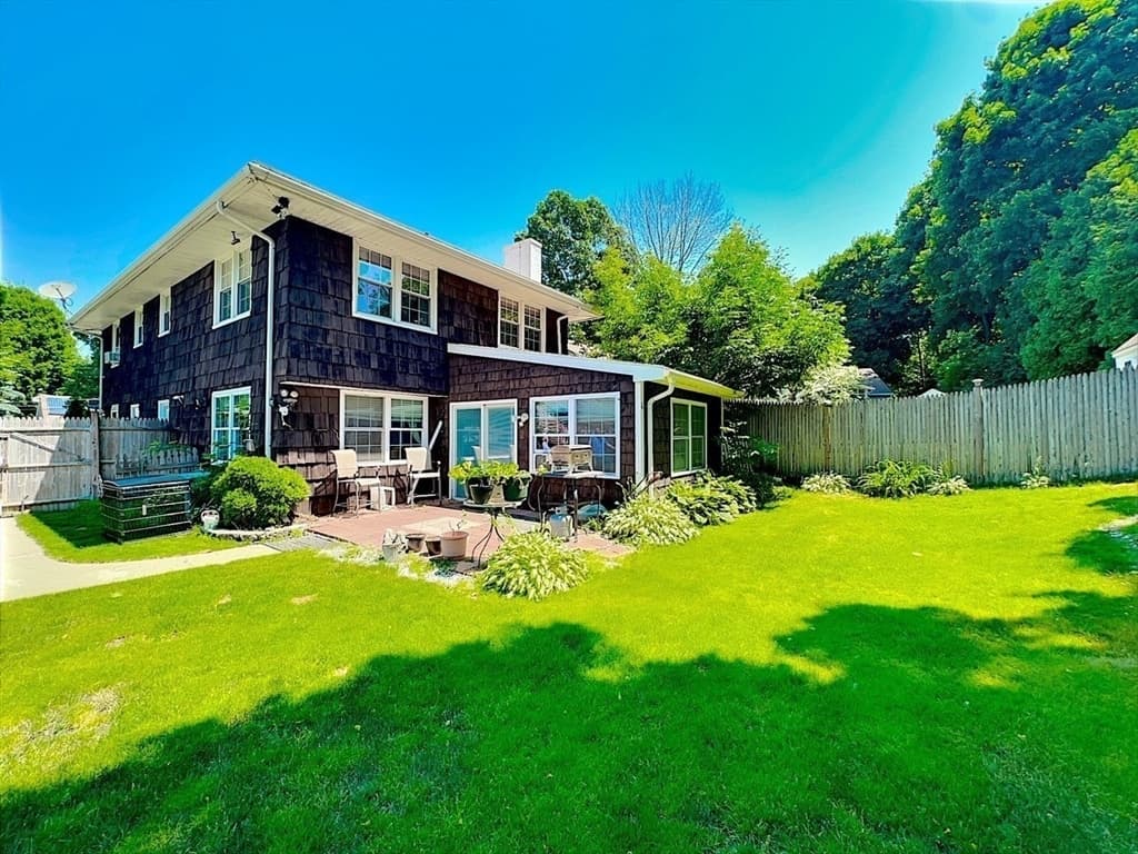 45 Lakewood Terrace photo 5