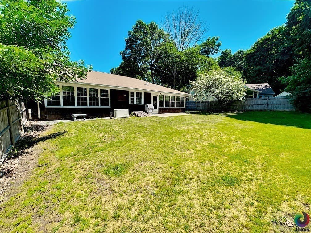 45 Lakewood Terrace photo 4