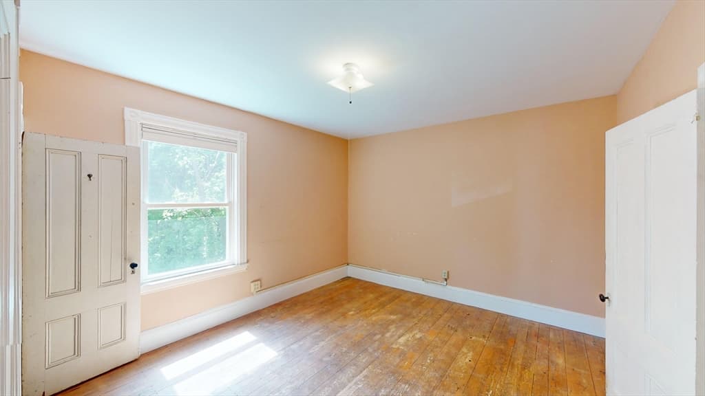 79 Sheridan Street photo 3