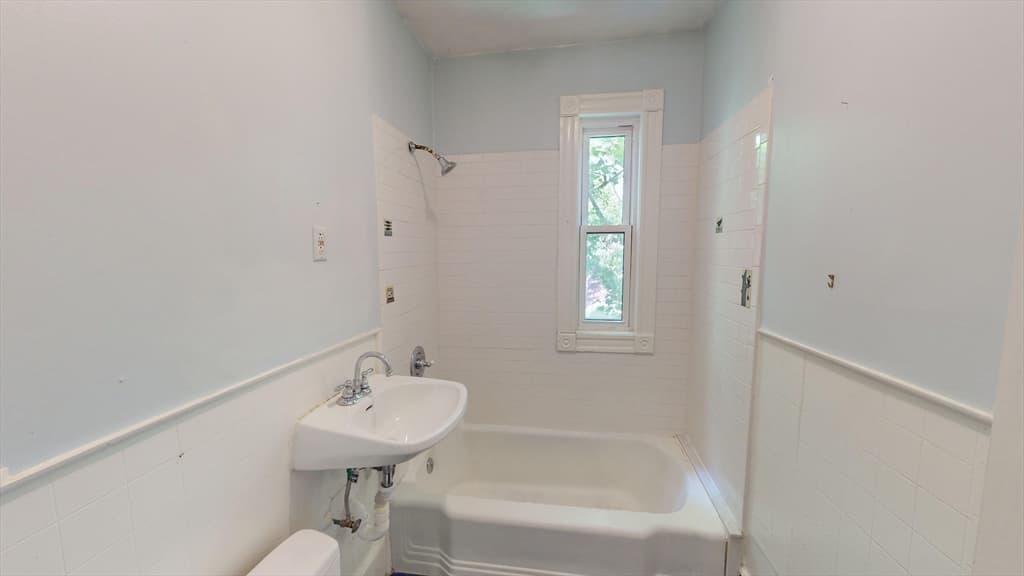 79 Sheridan Street photo 5