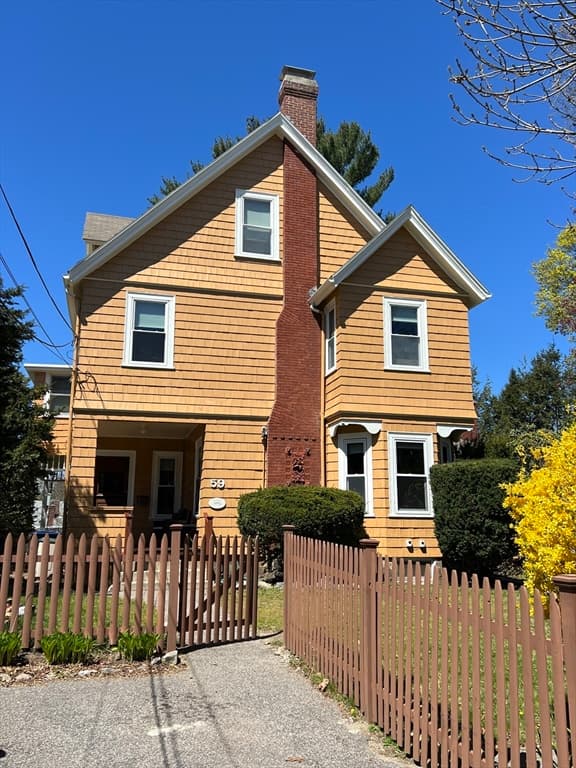 59 Pleasant St #59