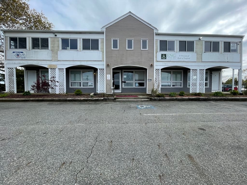 3229 Cranberry Highway #9