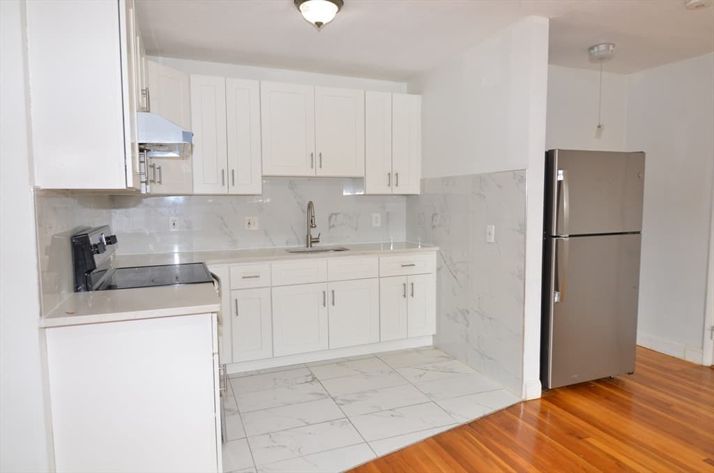 361 Charles St #0 photo 2