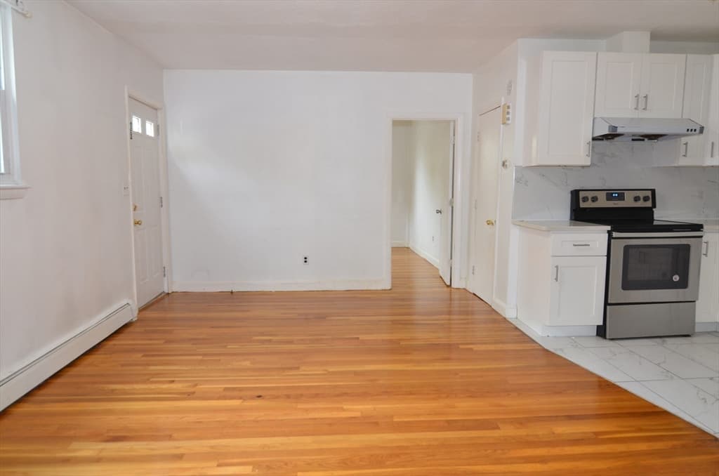 361 Charles St #0 photo 3