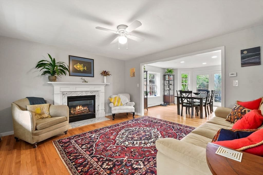 62 Terrence Ave photo 4