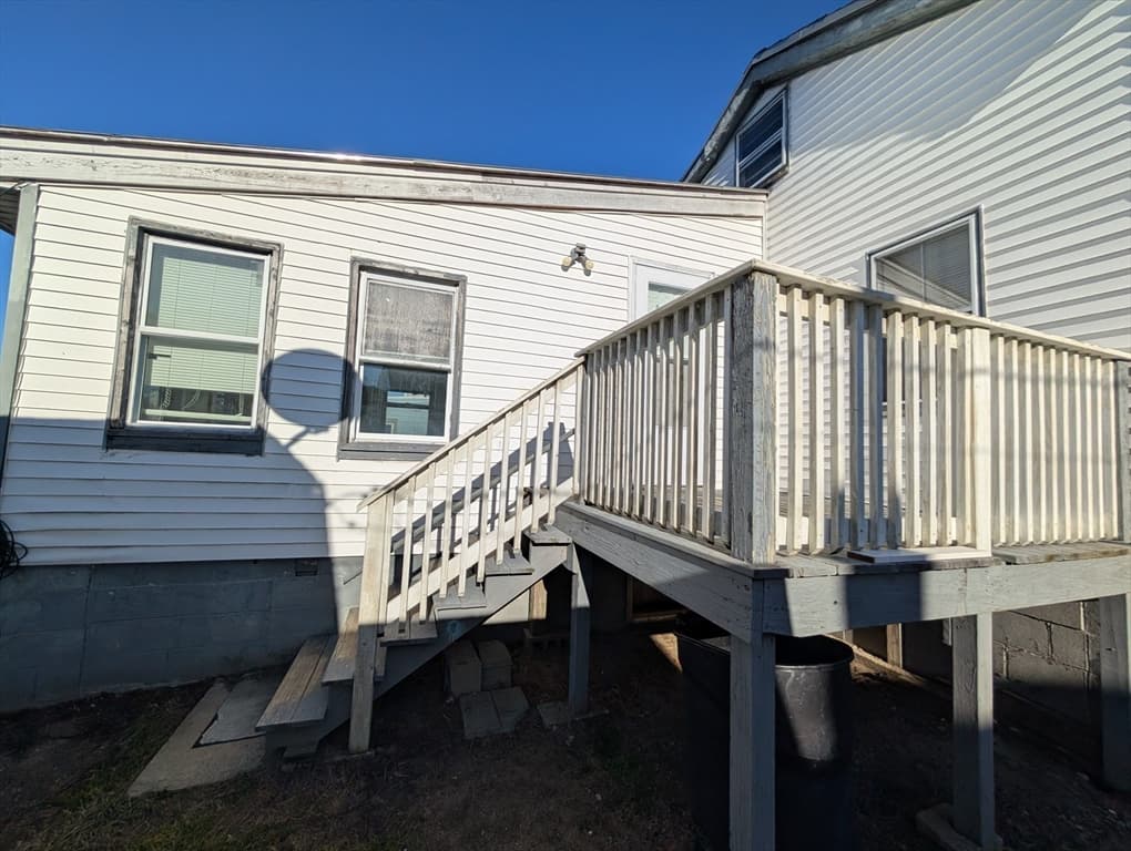 104 Cable Ave photo 5