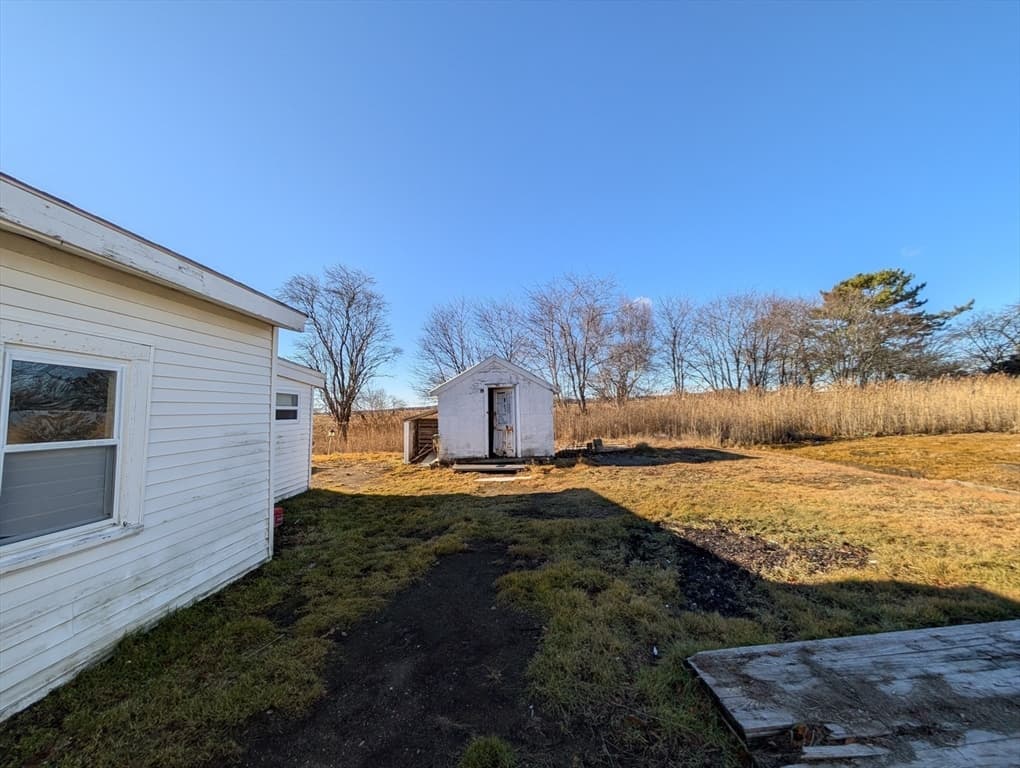 104 Cable Ave photo 4