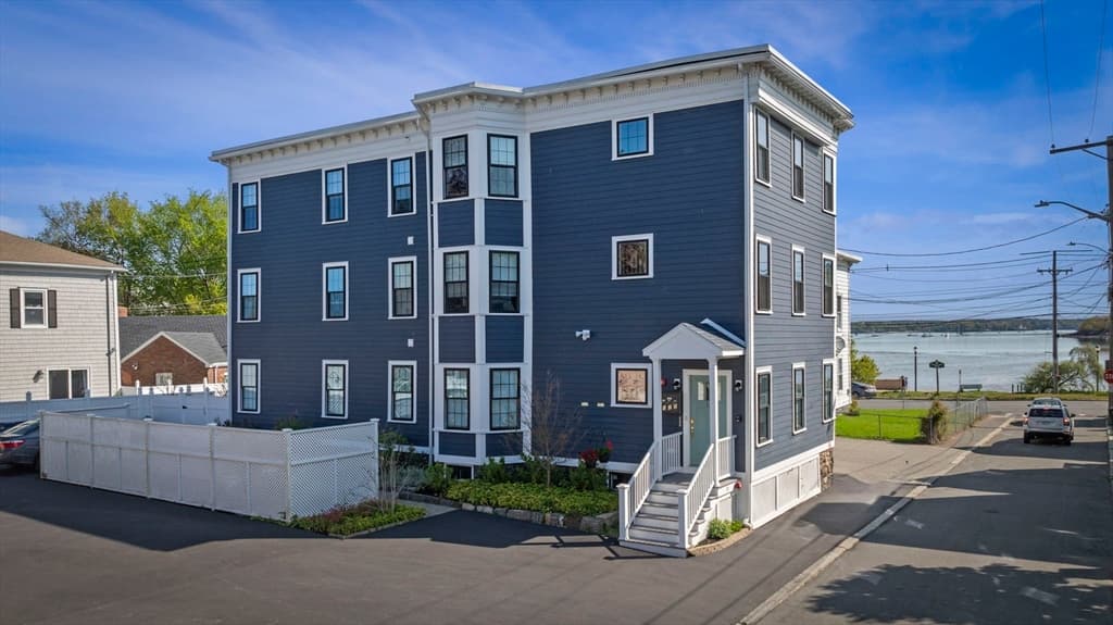 13 Spring St #3