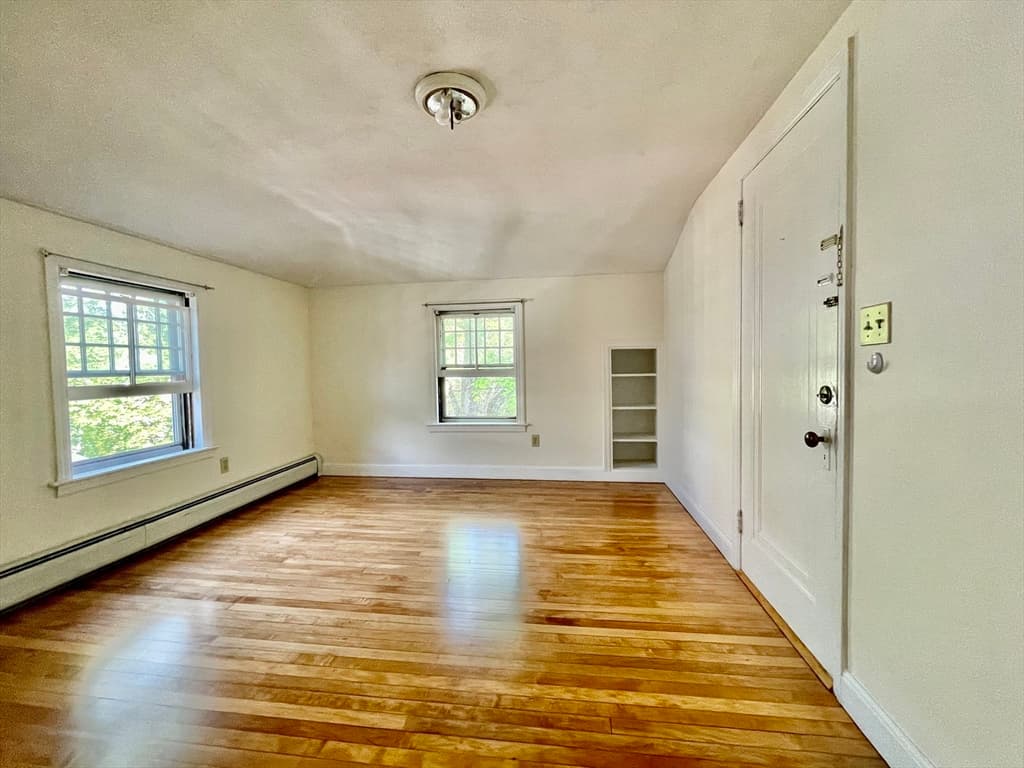 171 Crescent St. #3 photo 2