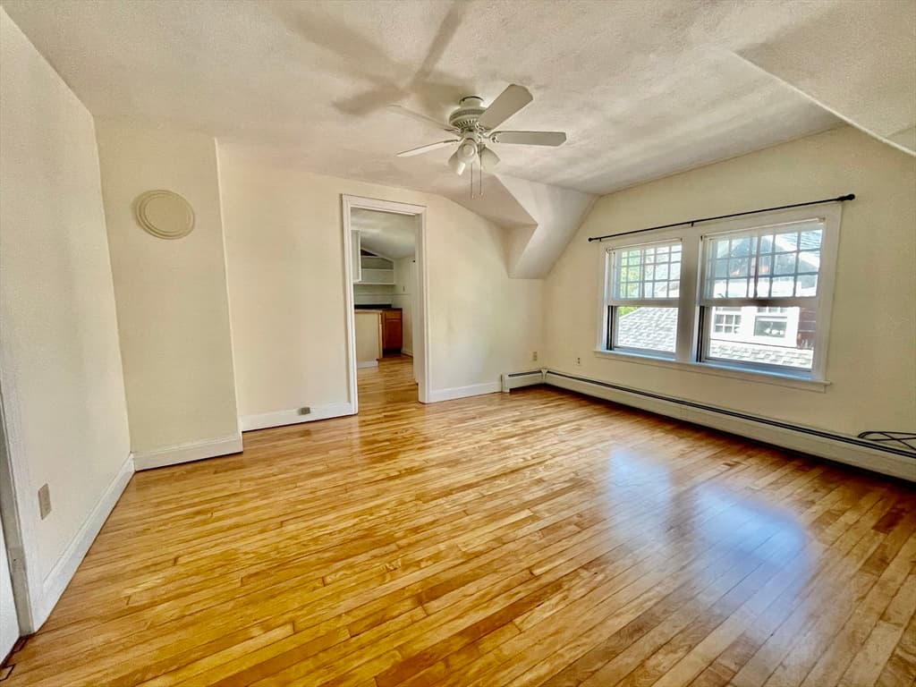 171 Crescent St. #3 photo 4