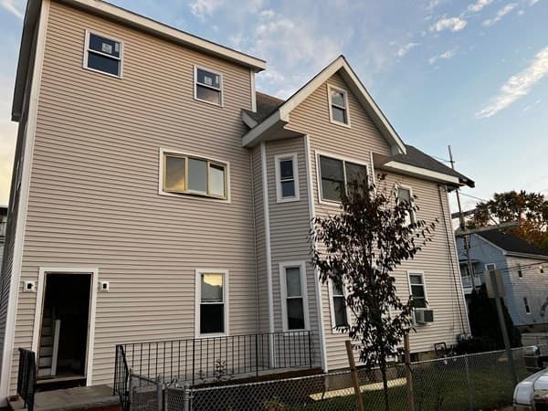 13 Edward Street #2