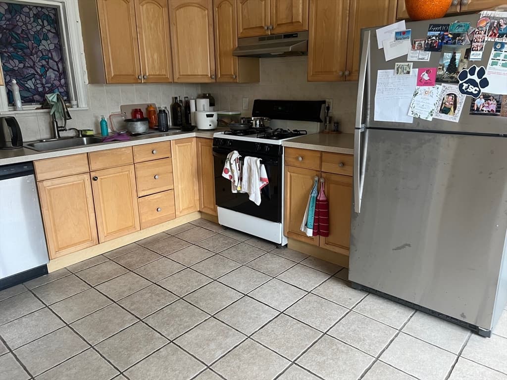 13 Edward Street #2 photo 2