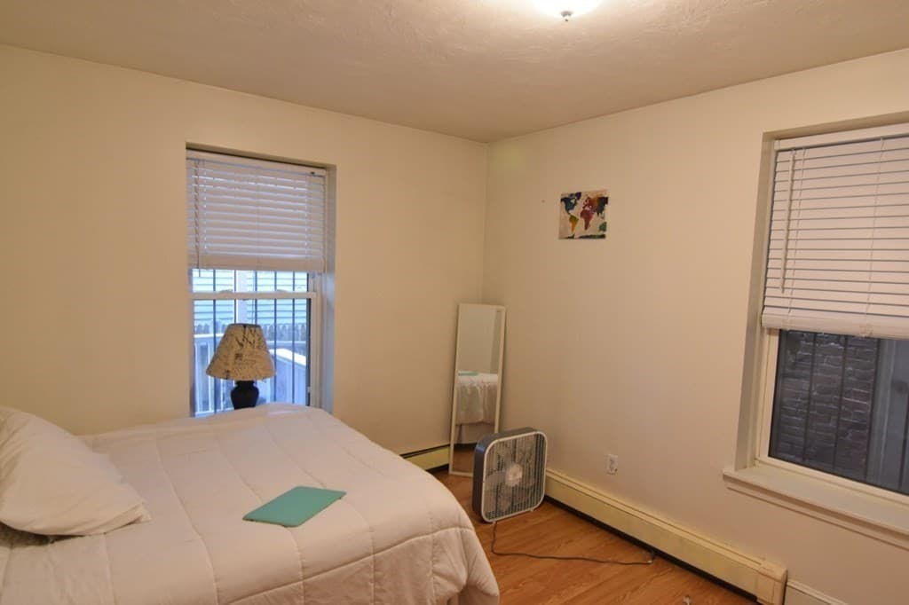 3 Saxton Street #1 photo 2