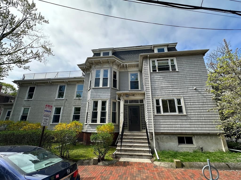 308 Brookline St #4C