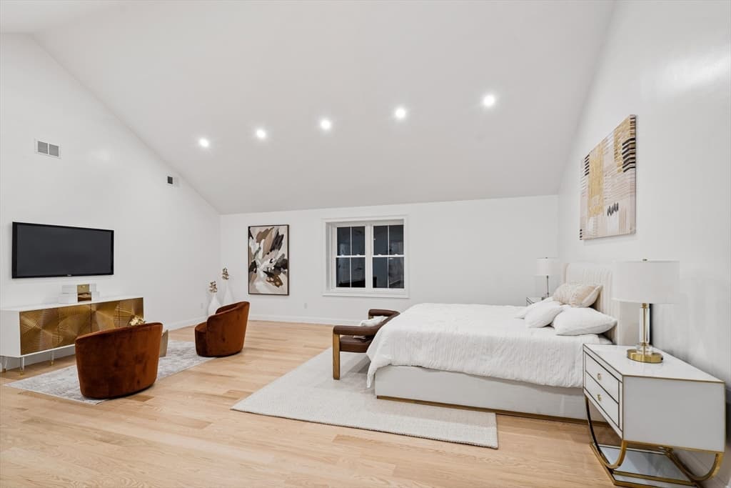 53 Farm Rd