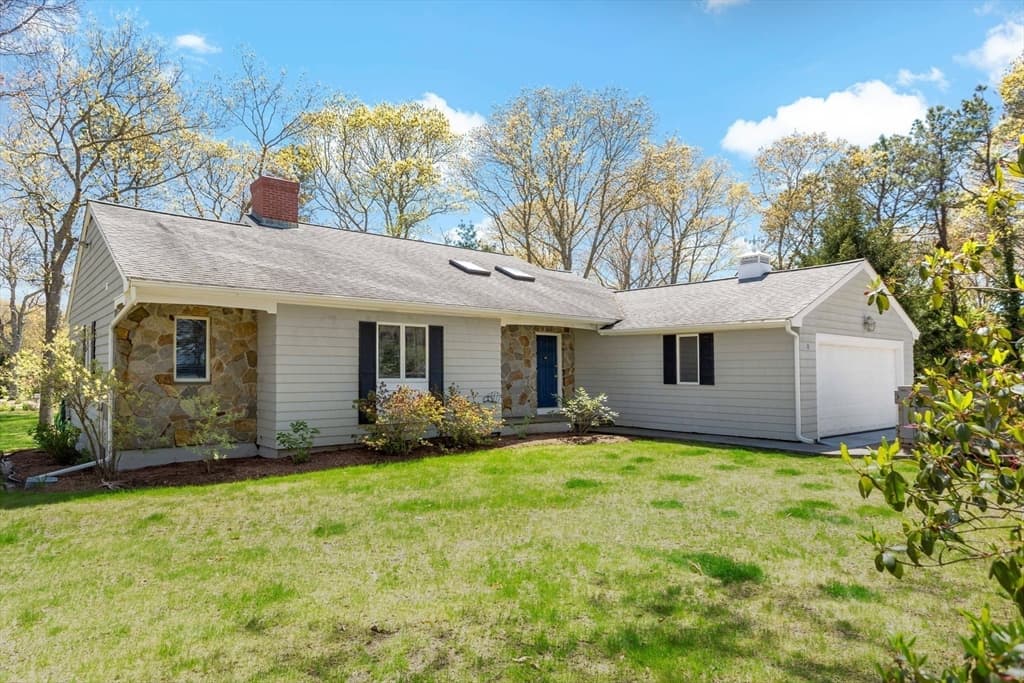 11 Tupelo Road photo 2