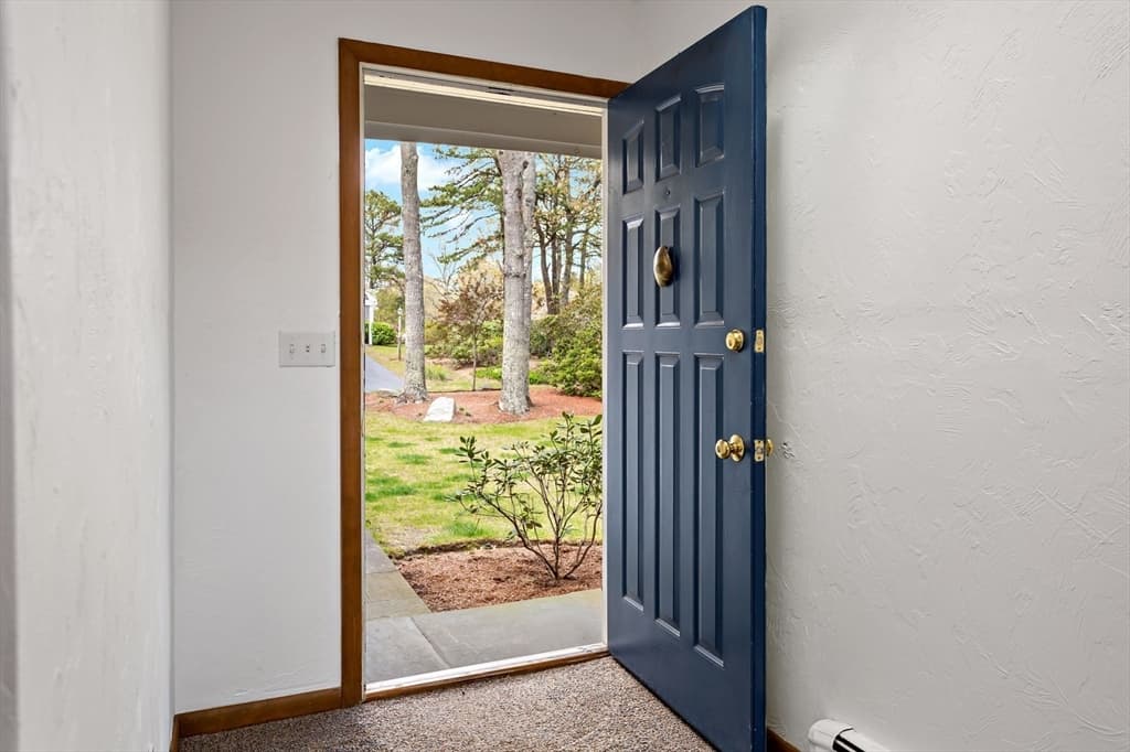 11 Tupelo Road photo 4