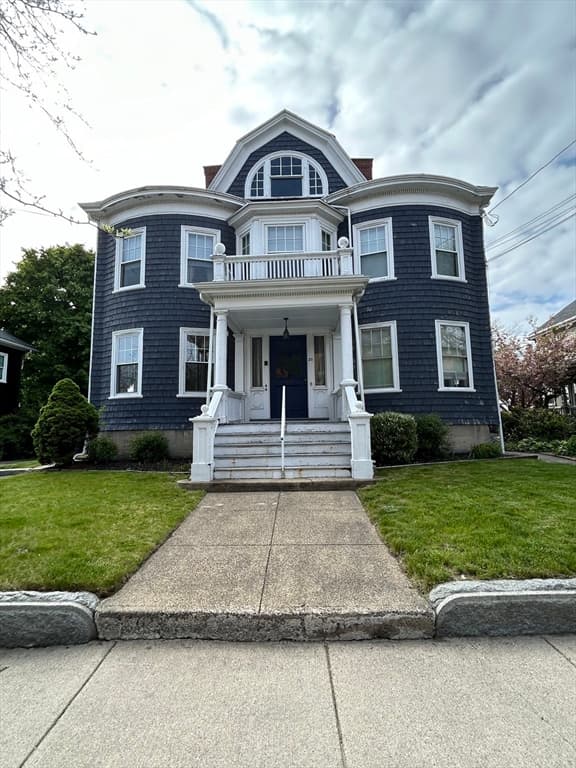 20 Loring Avenue #2