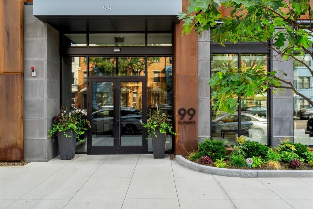 99 Sumner St #601
