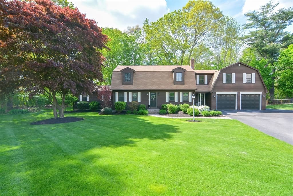 151 Deanville Rd